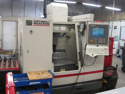 Cincinnati Milicron Arrow w/ 4th Axis 20″ x 20″ , 6000 RPM , Cat40